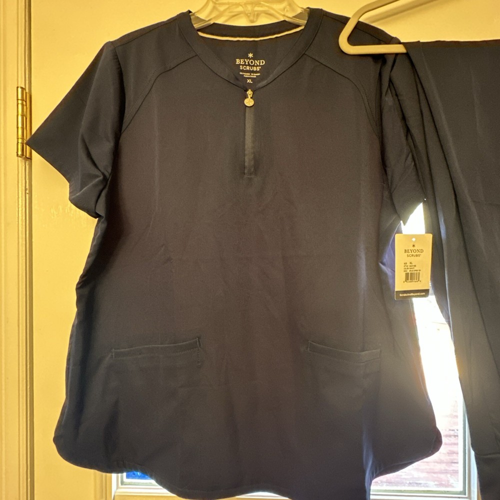 Beyond Scrubs Navy Scrub Set