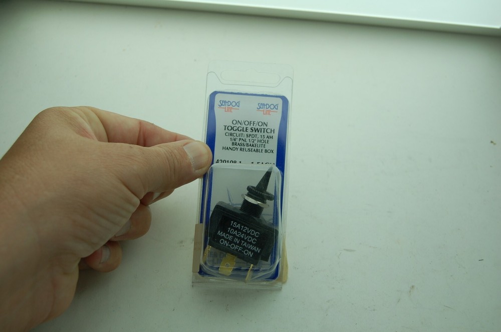 NEW Seadog Toggle Switch Single Pole-On/Off/On 420108-1