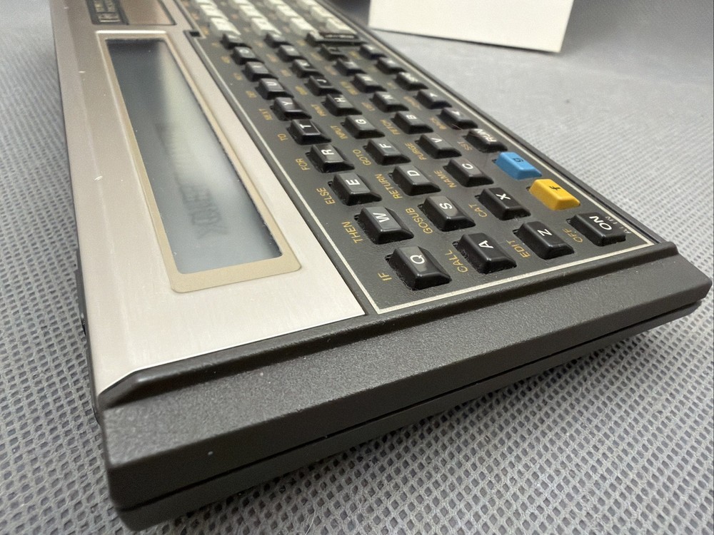 HP 71B Hewlett Packard Calculator HP-71B, Good Condition