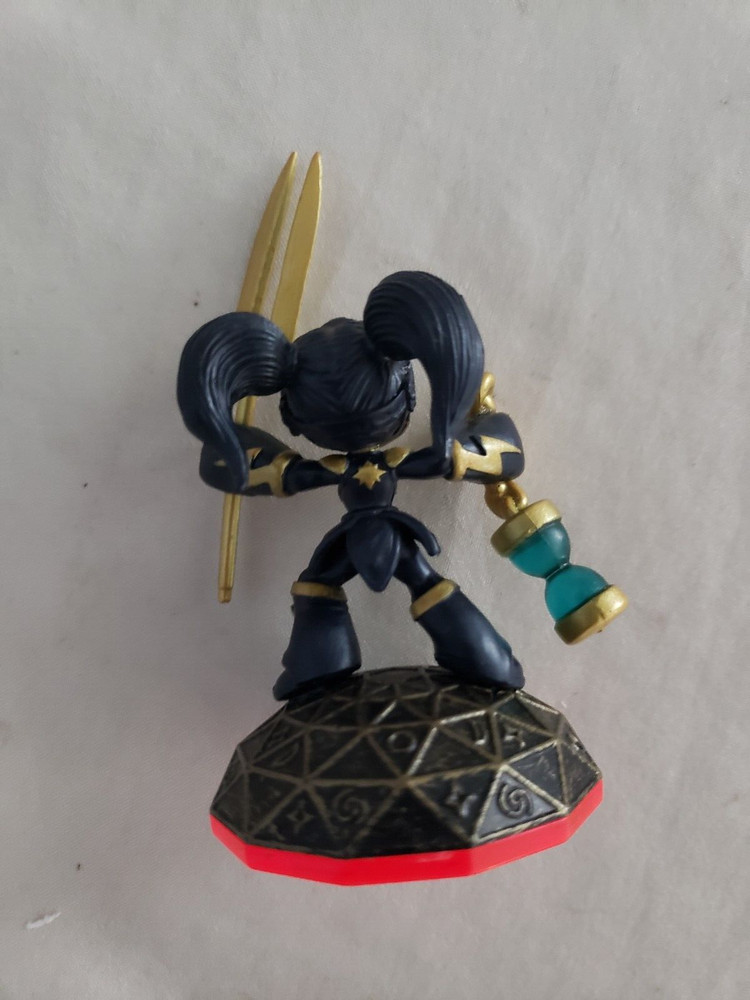 Skylanders Trap Team Legendary Deja Vu Figure