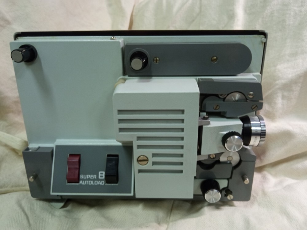 Bell and Howell Autoload 331 Projector