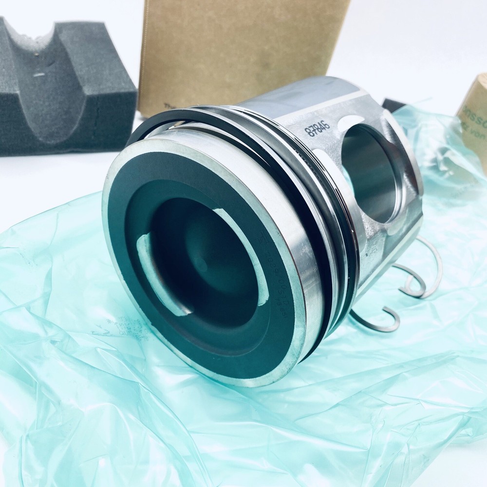 DEUTZ PISTON 04612031 GENUINE OEM