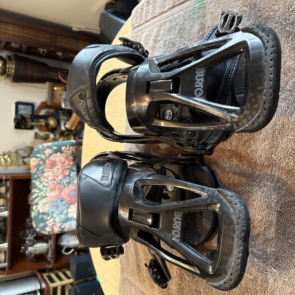 Burton Freestyle Bindings Size Large With Discs - Black