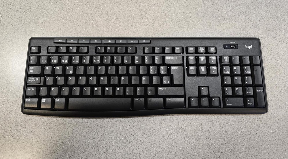 Logitech MK270 Wireless Keyboard and Mouse in Spanish Layout
