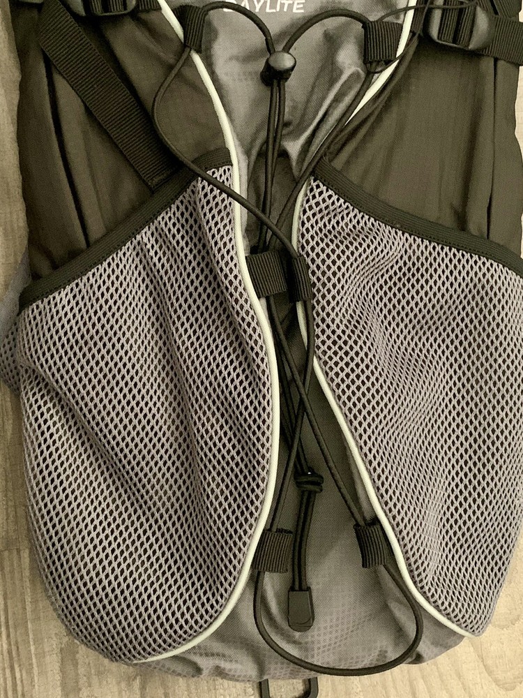 Osprey Daylite Backpack Backwoods Hiking Gray Bag Day Pack