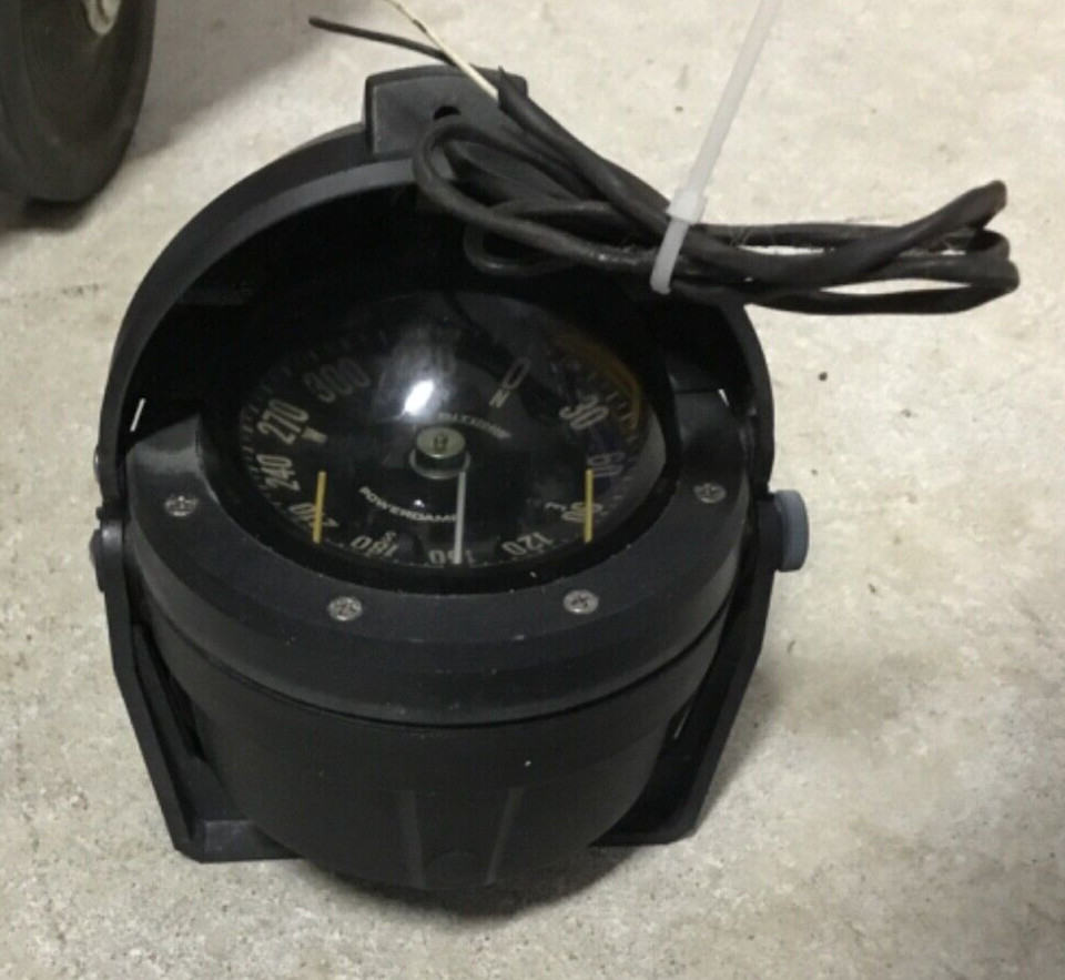 Ritchie B-80 Voyager Compass with Mount Lighted
