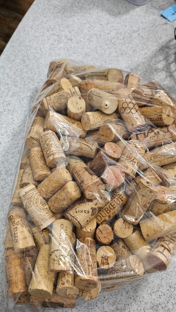 Natural Used Wine 1.8 pounds Corks  Great for Crafts