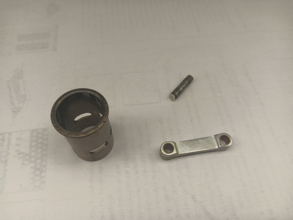 OS MAX FP 40 RC Engine Cylinder Liner, Conrod & Pin