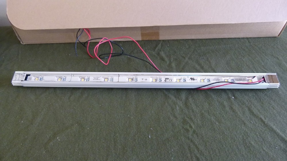 GE 74255 - LB24/42K Impression LED Display Lighting