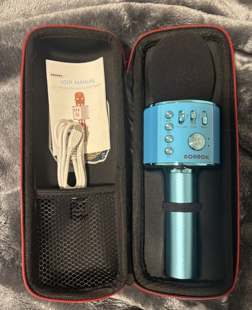 Bonaok Wireless Bluetooth Karaoke Microphone Unused