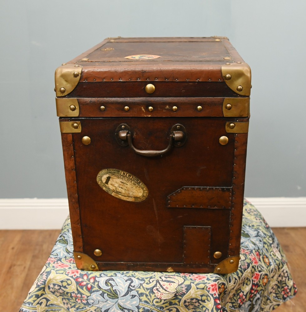 Vintage Leather Travelling Trunk Table Steamer Box