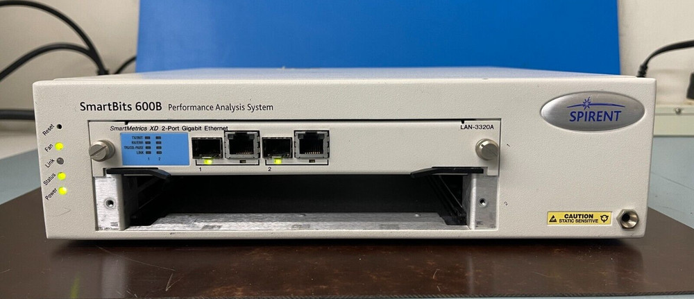 Spirent SMB-600B Performance Analysis System With LAN-3320A Module