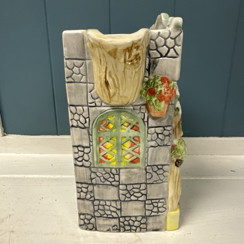 VINTAGE HERITAGE MINT LTD. CERAMIC PITCHER MEDIEVAL STYLE BUILDING