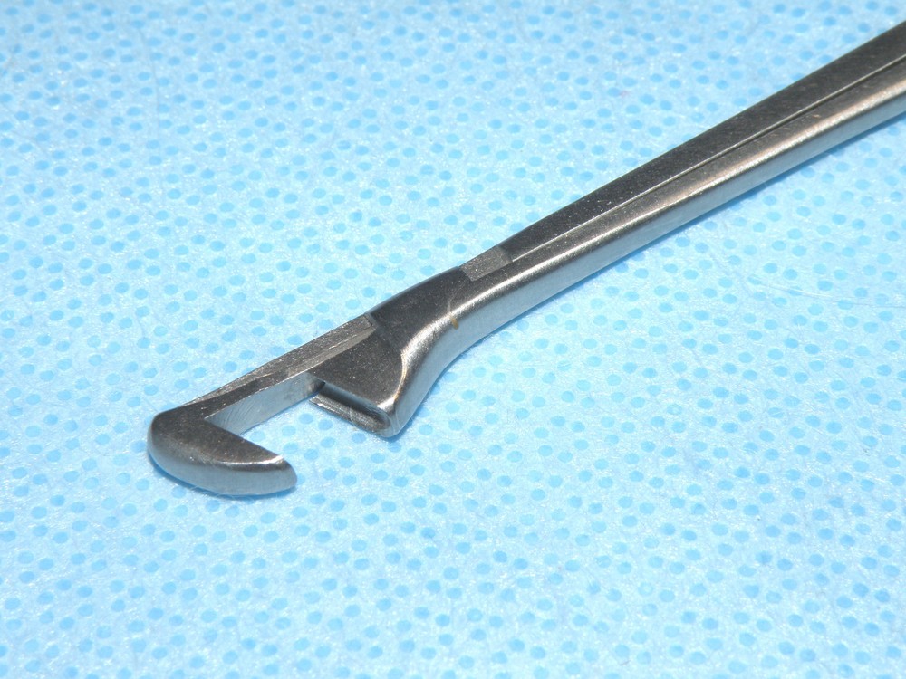 WOLF Rongeur 45 degree backward down biting 4mm bite, model 8211.031