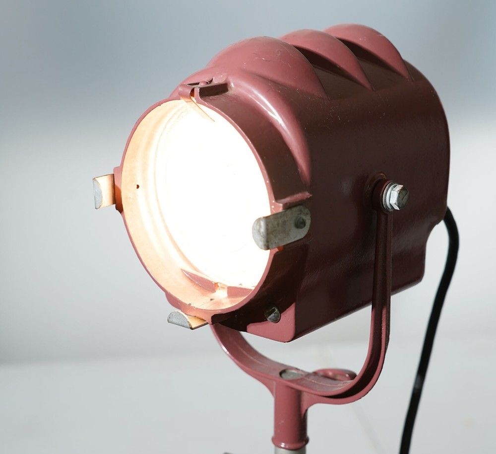 Mole Richardson Type 2351 200w Midget Solar Spot with barn doors (BW1)