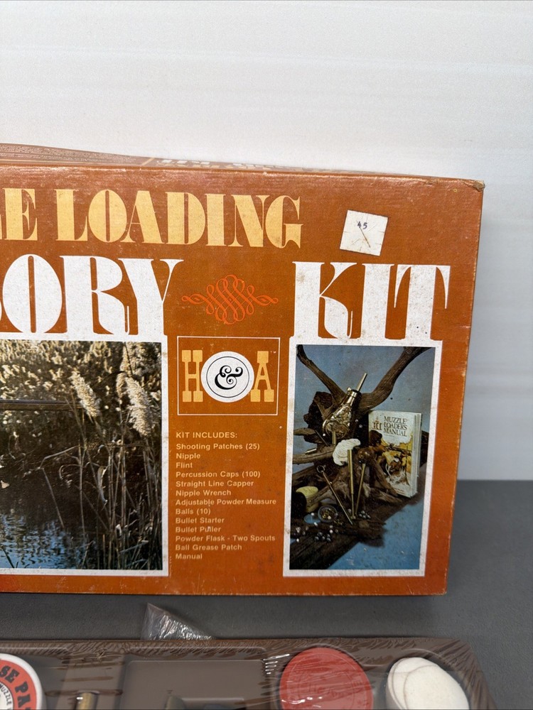 Vintage Sealed H&A Muzzle Loading Accessory Kit W/ Embossed Gun Power Flask Ms4