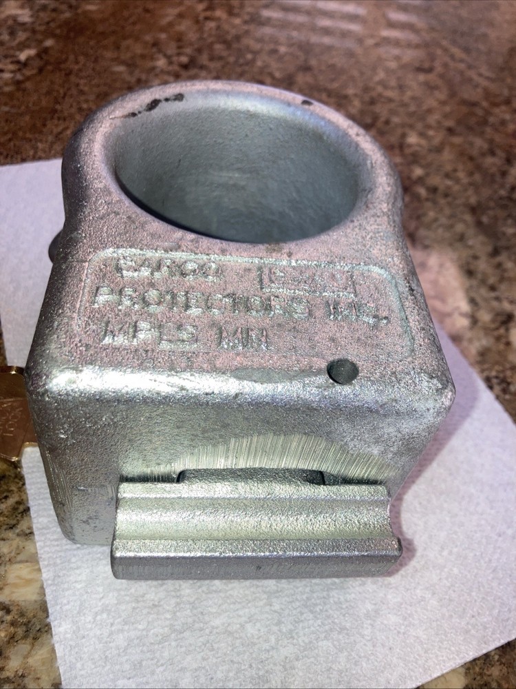 semi trailer king pin lock