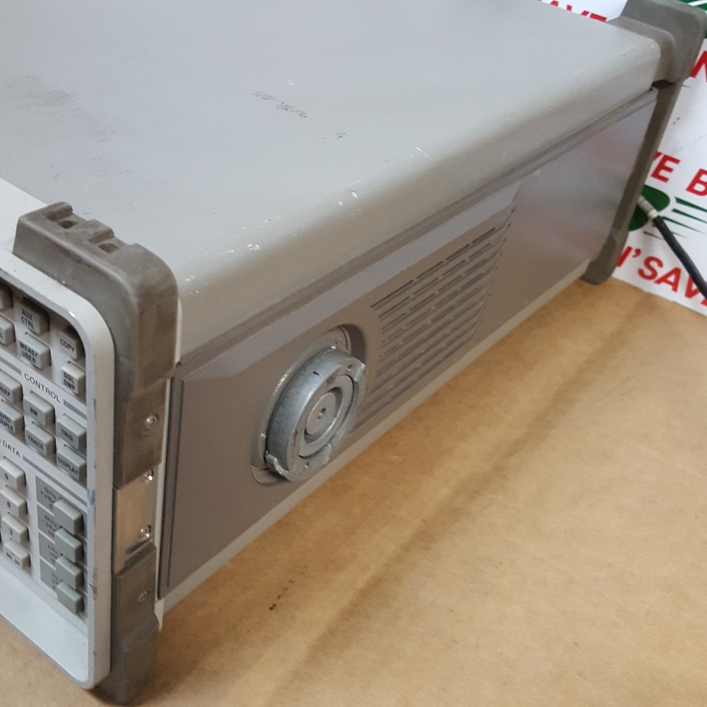 HP Hewlett Packard 8563E Spectrum Analyzer w/ Memory Module & Power Cord - USED
