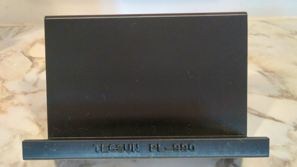 TECSUN PL-990, tabletop stand