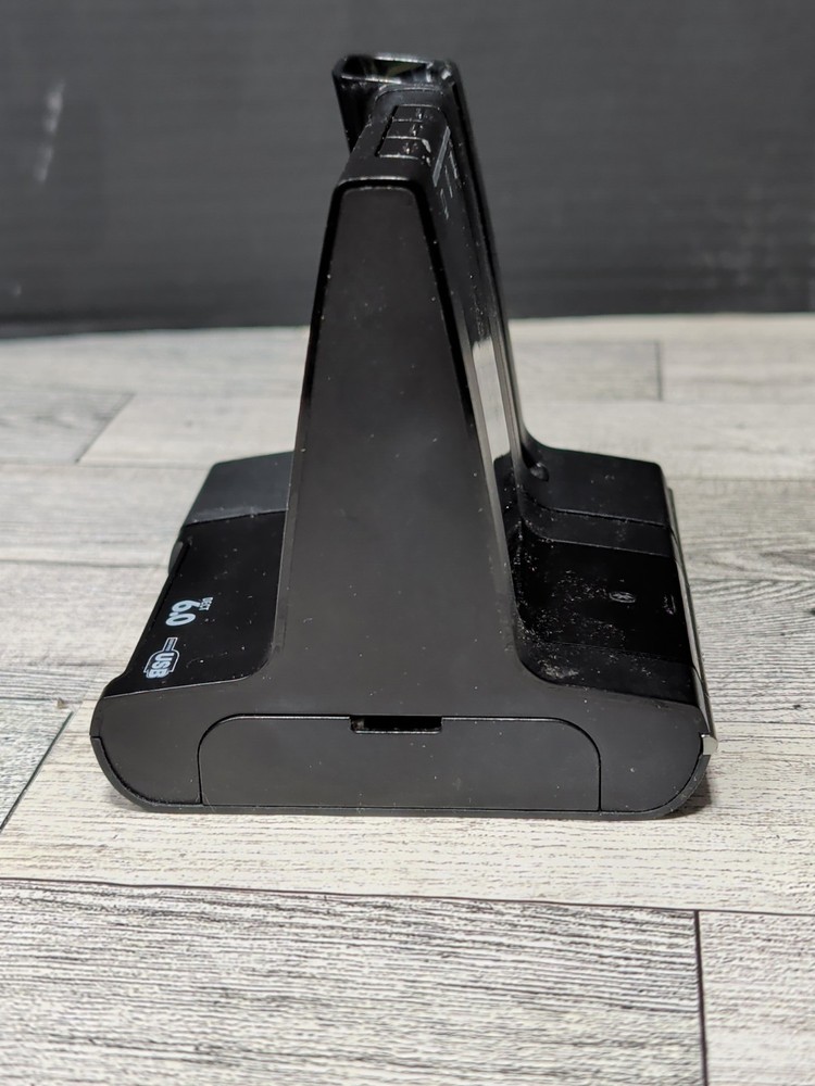 Plantronics Savi W745 Multi Device Wireless Headset System Powers & Holds Charge