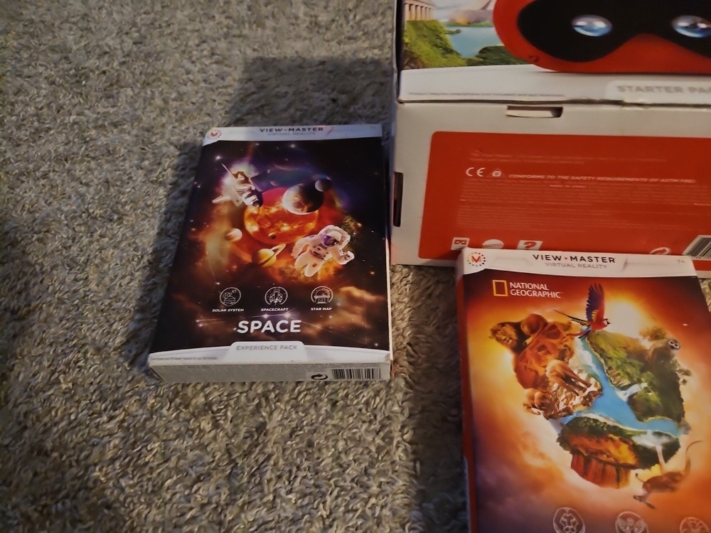 View Master 360 Virtual Reality Mattel Starter Pack PLUS 3 Experience Packs