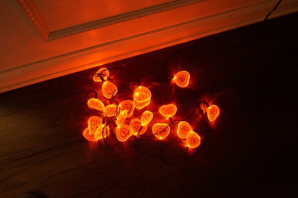 VINTAGE HALLOWEEN JACK-A -LANTERN STRING LIGHTS EUC