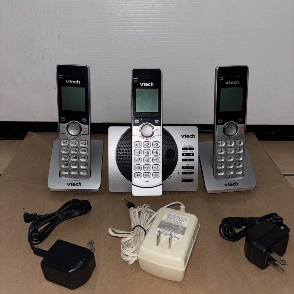 VTech 3 Handset Cordless Phone System w Base & Answering Machine Complete Tested