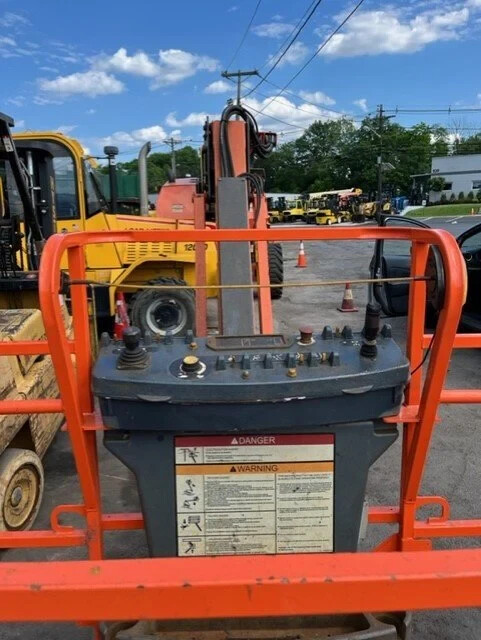 JLG Platform Control Box Cover/New Higher Framing