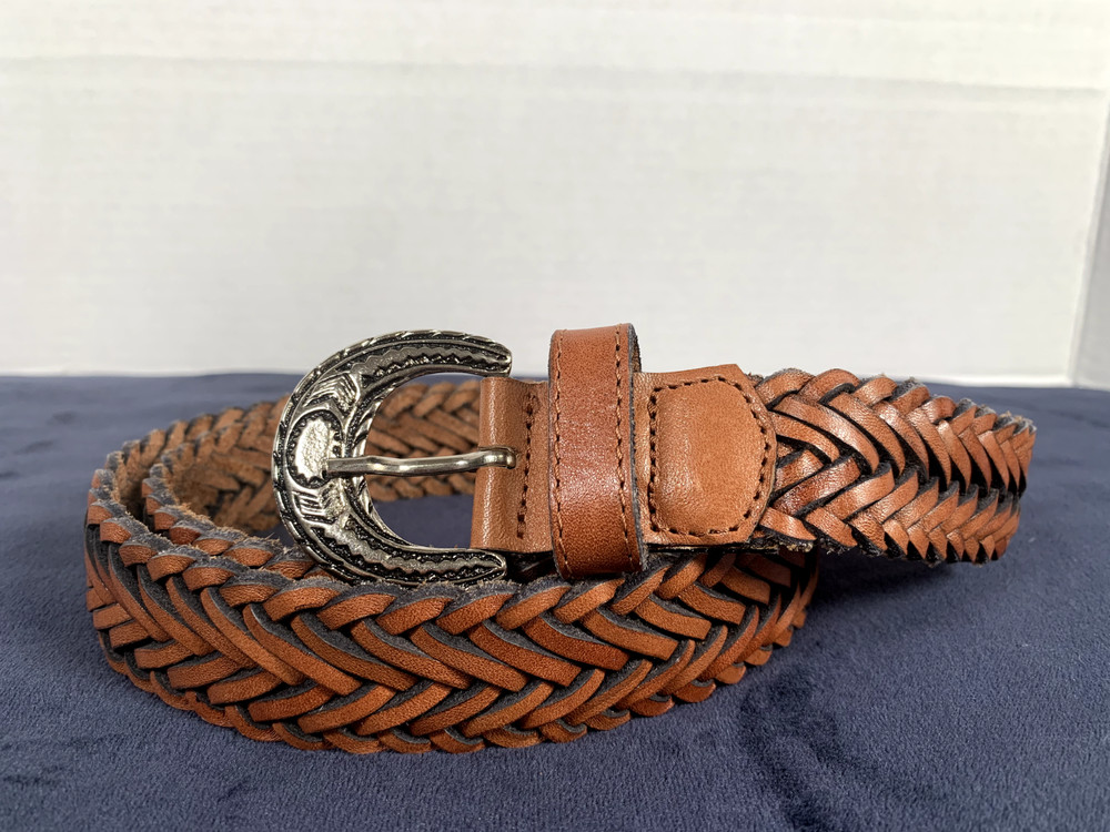 Vintage Womens Braided Belt Leather Brown Medium Solid Silver Tone Buckle Nice