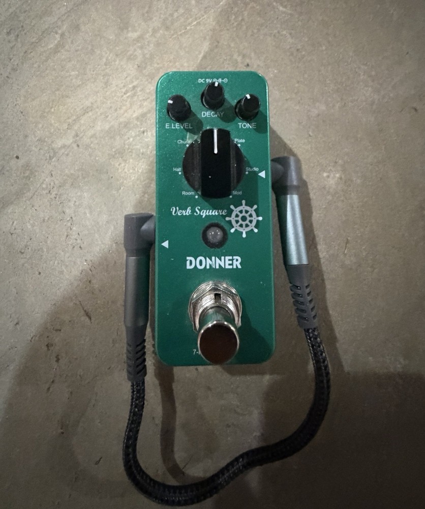 Donner reverb pedal