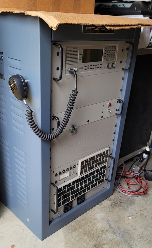 Datron TW7000 And TW1000D Transworld Communication Transceiver