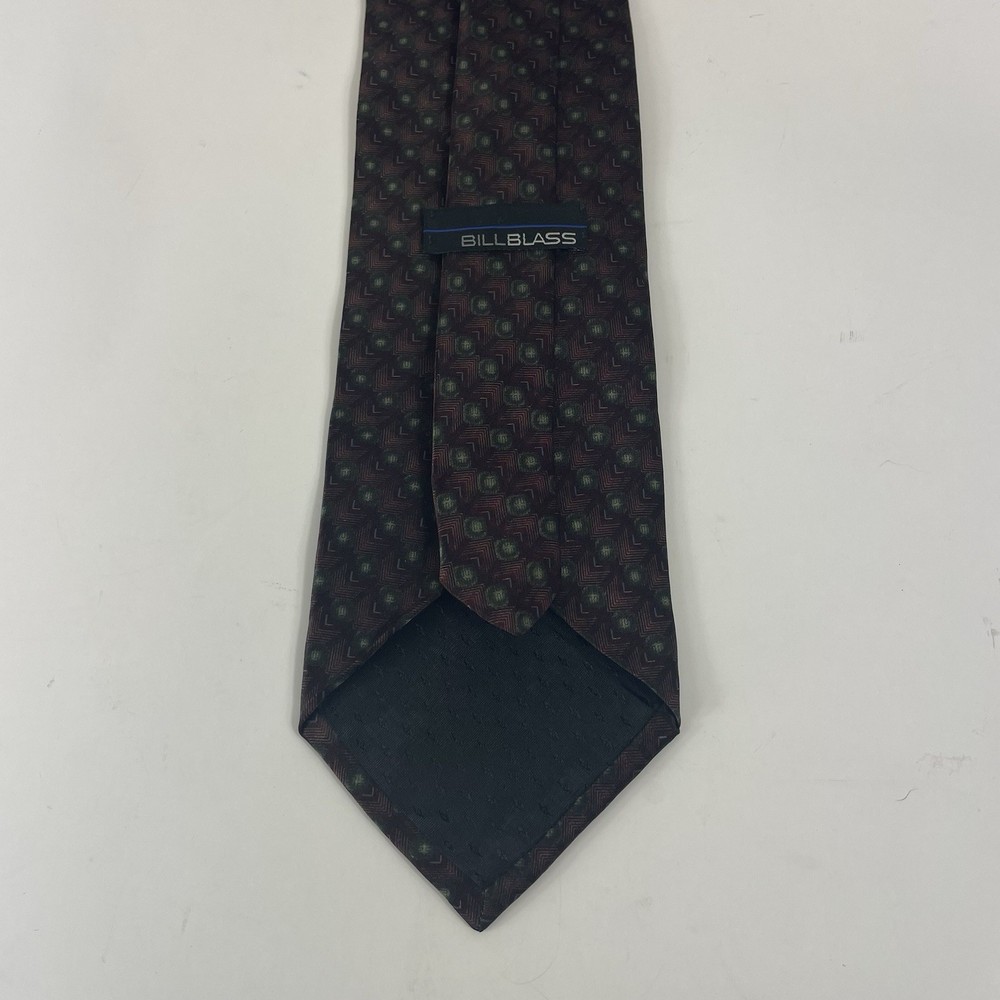 Bill Blass Silk Tie.