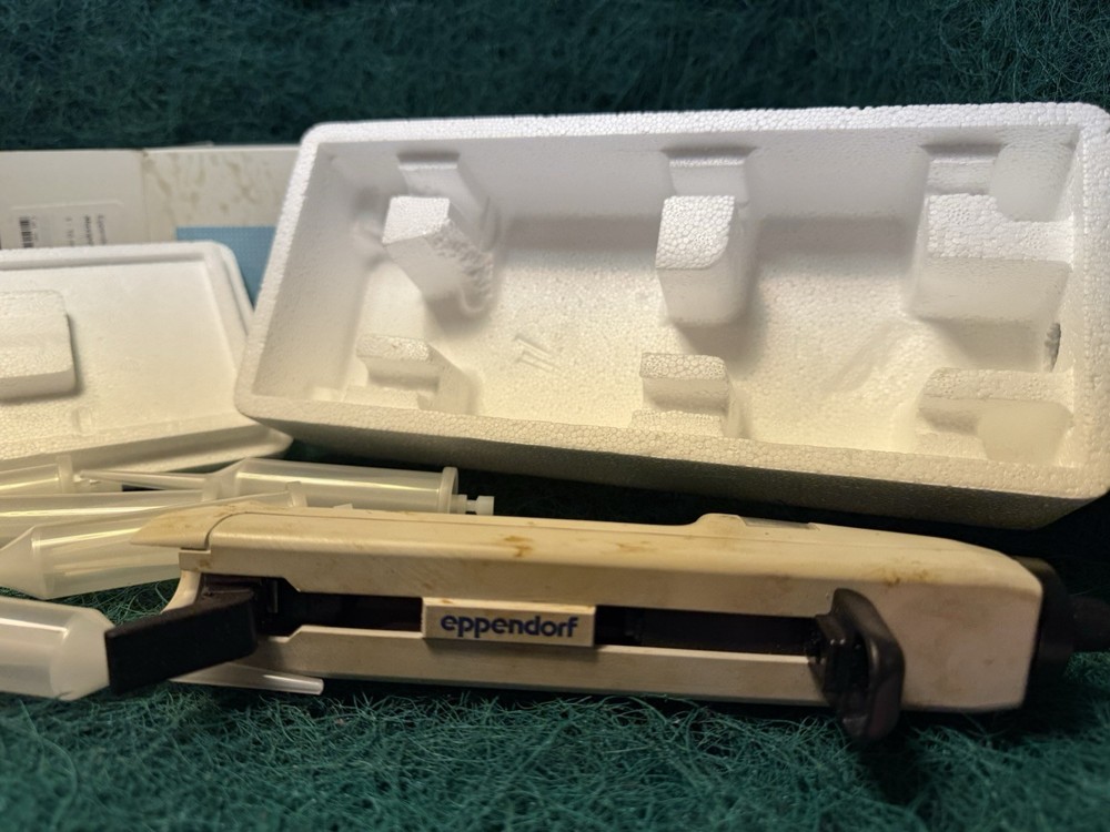 EPPENDORF 4720 Maxipettor Large Volume Pipette