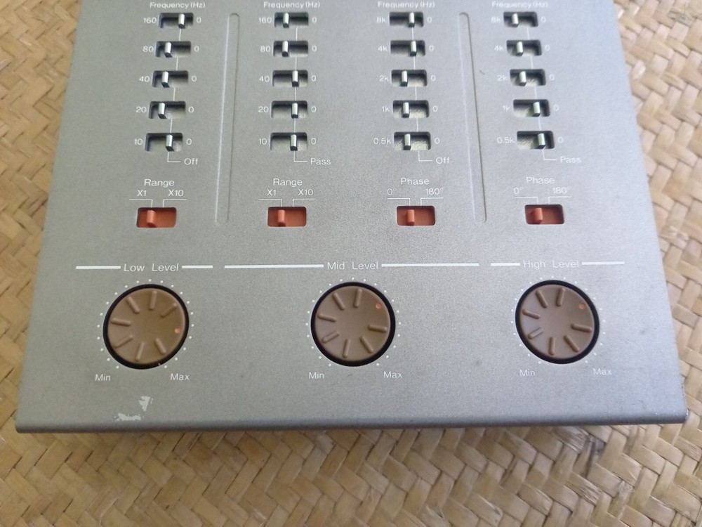 Nakamichi EC 302 3 Way Electronic Crossover