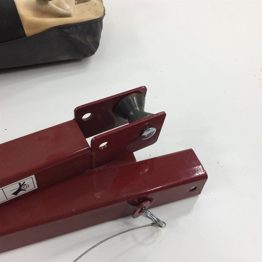 (1) Southwire MaxisJax Pull-It 1000 Frame With Carry Bag