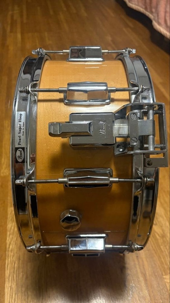 Pearl maple shell drum (made in Japan)