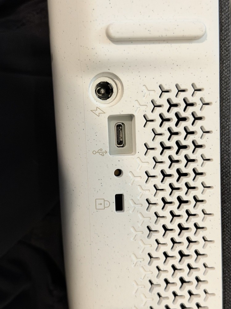 Poly Studio P15 Personal Video Bar Premium 4K Webcam Solution