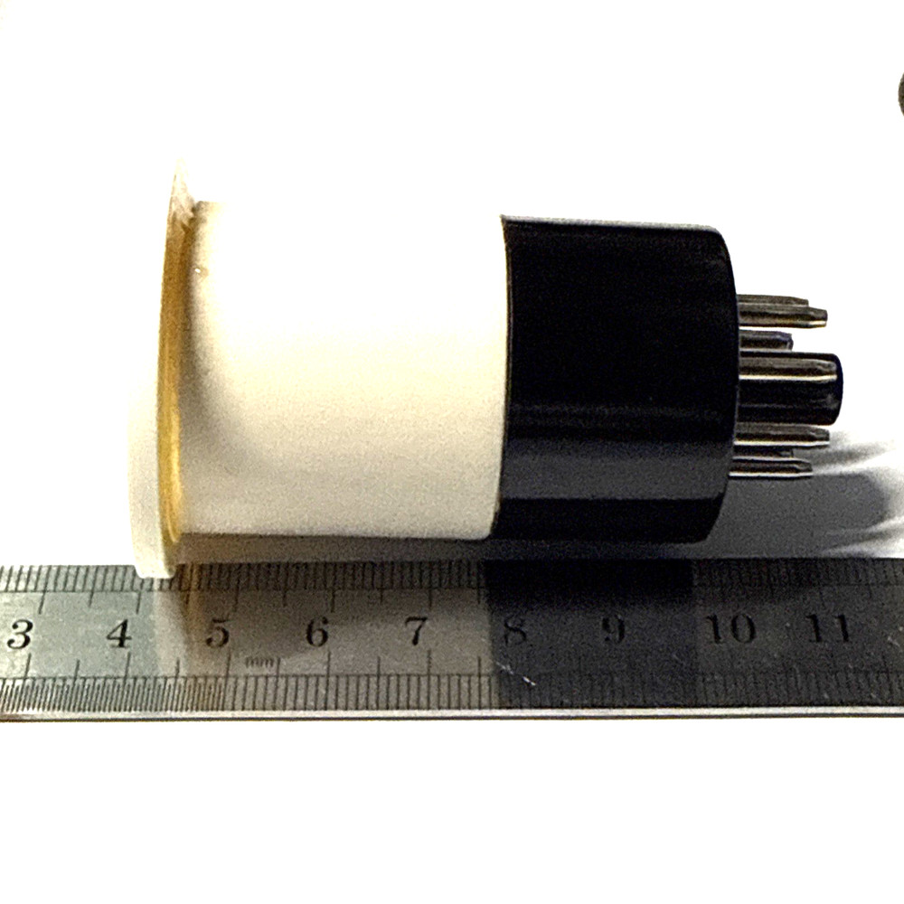 plug - in coil form with octal socket L=25mm