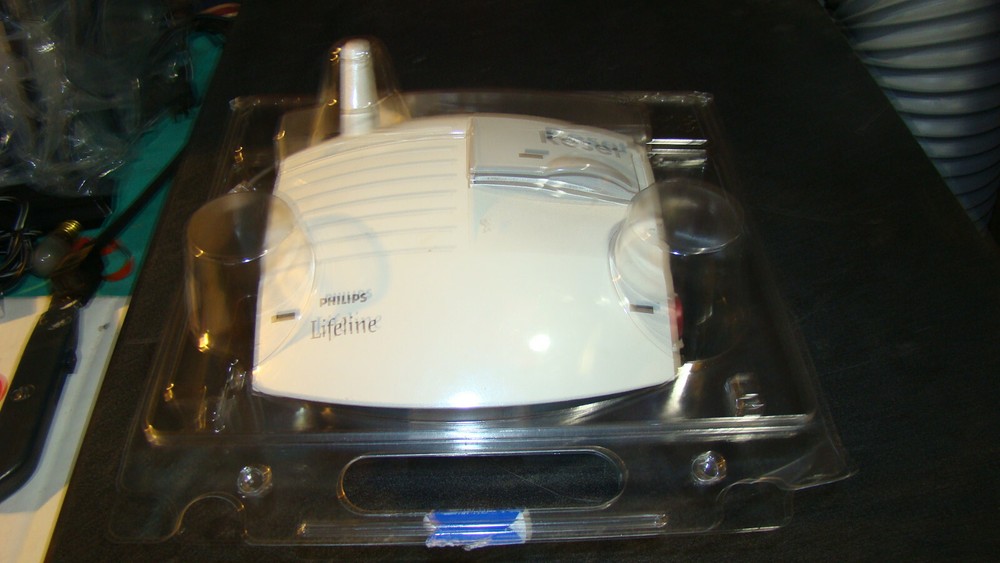 Philips Lifeline Communicator 6900AT Emergency Alert System