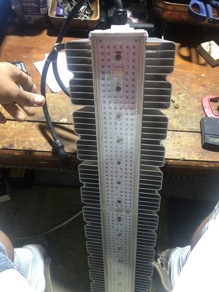 Arize Element L1000 Grow Light