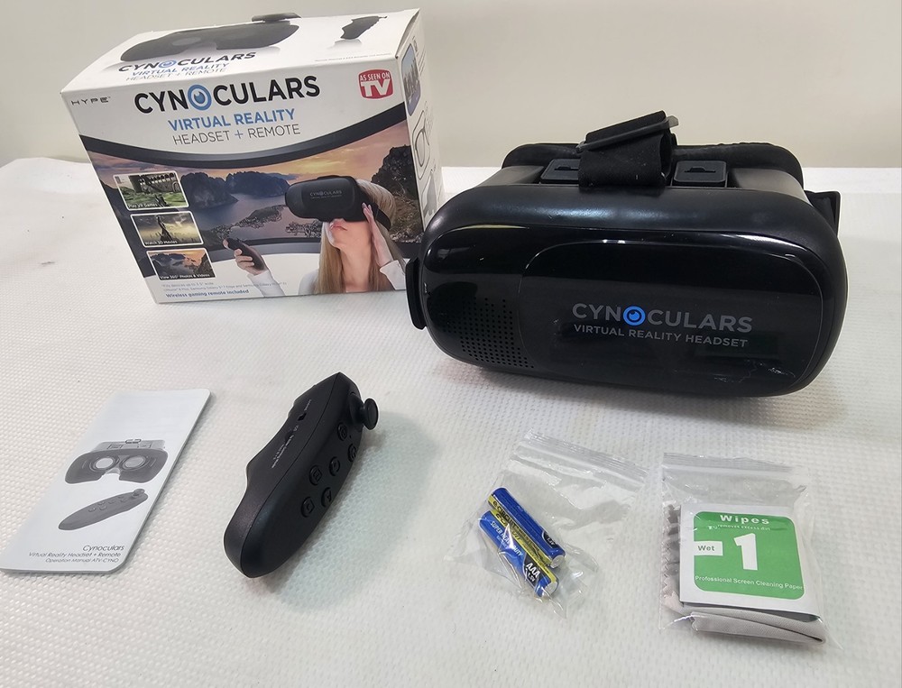 CYNOCULARS VR Headset With Remote UNUSED