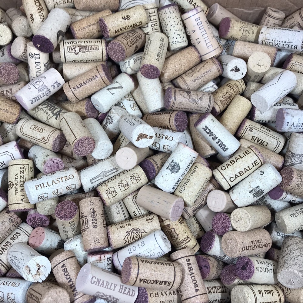Over 6 lbs Used Red Wine Corks Over 540 Corks Assorted Wineries Some Synthetic