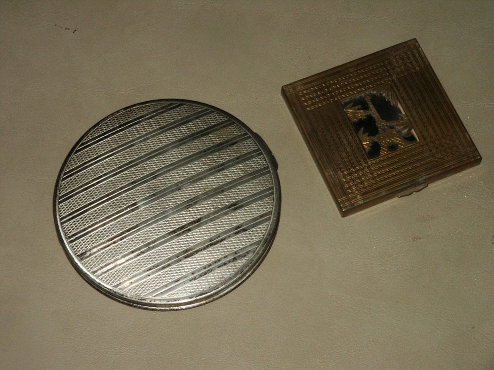 2 Vintage Compacts Paris France