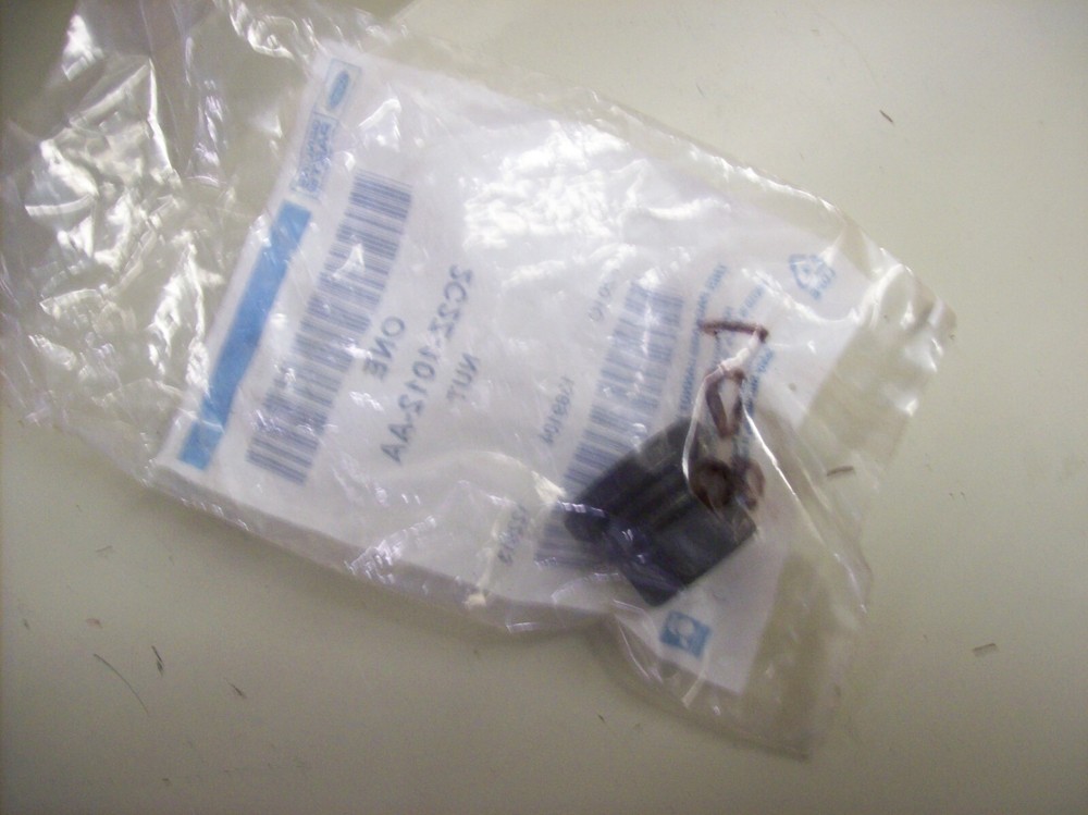 boxv8) Ford OEM Nut 2C2Z-1012-AA