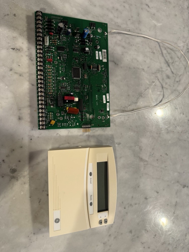 GE Concord 4 alarm panel with keypad