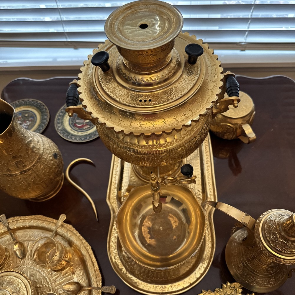 SAMOVAR