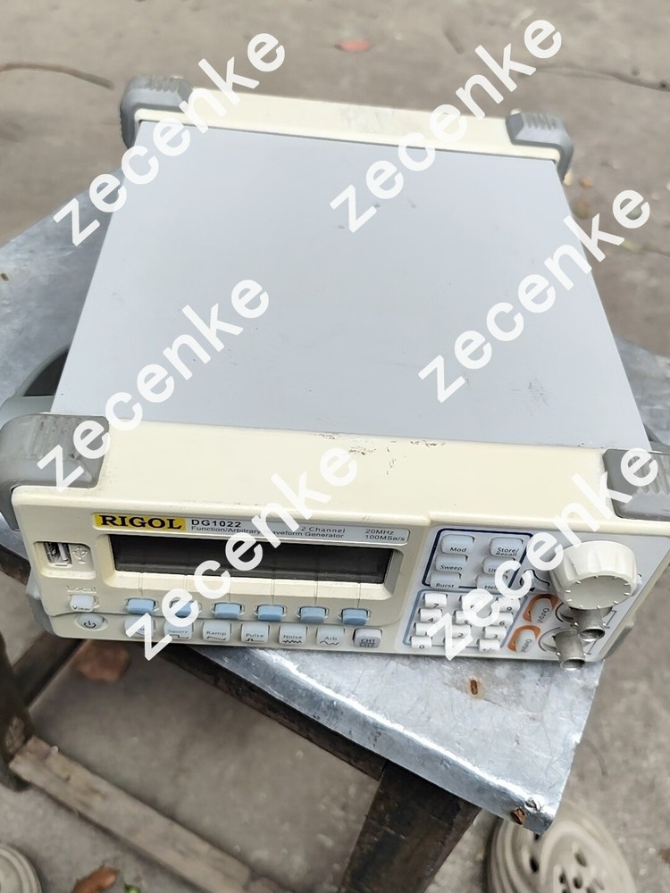 1PCS RIGOL DG1022 Arbitrary Waveform Function Generator AWG 25MHZ 2 output