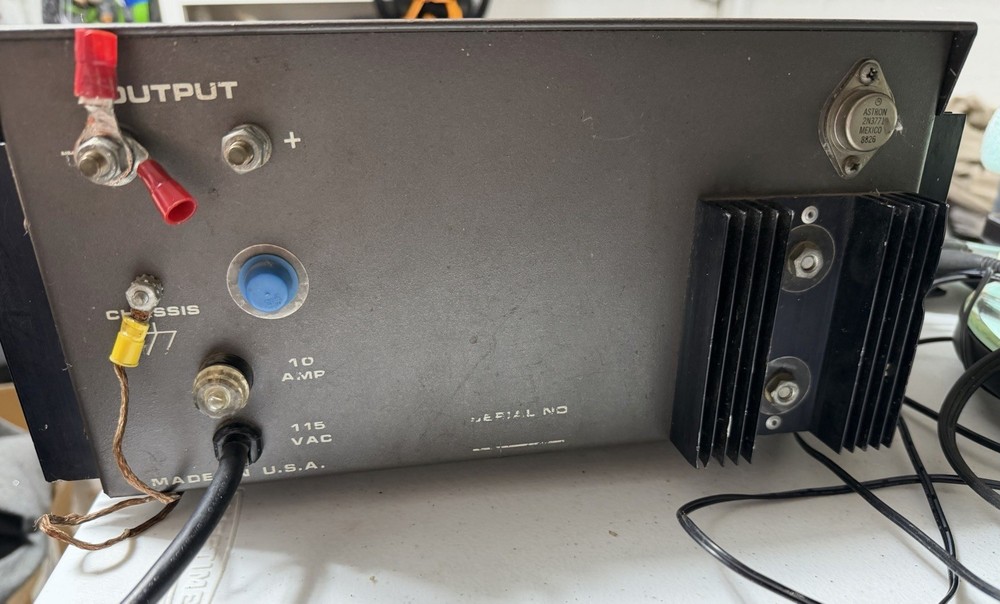 Astron Linear Power Supply with Meters, model RS-50M