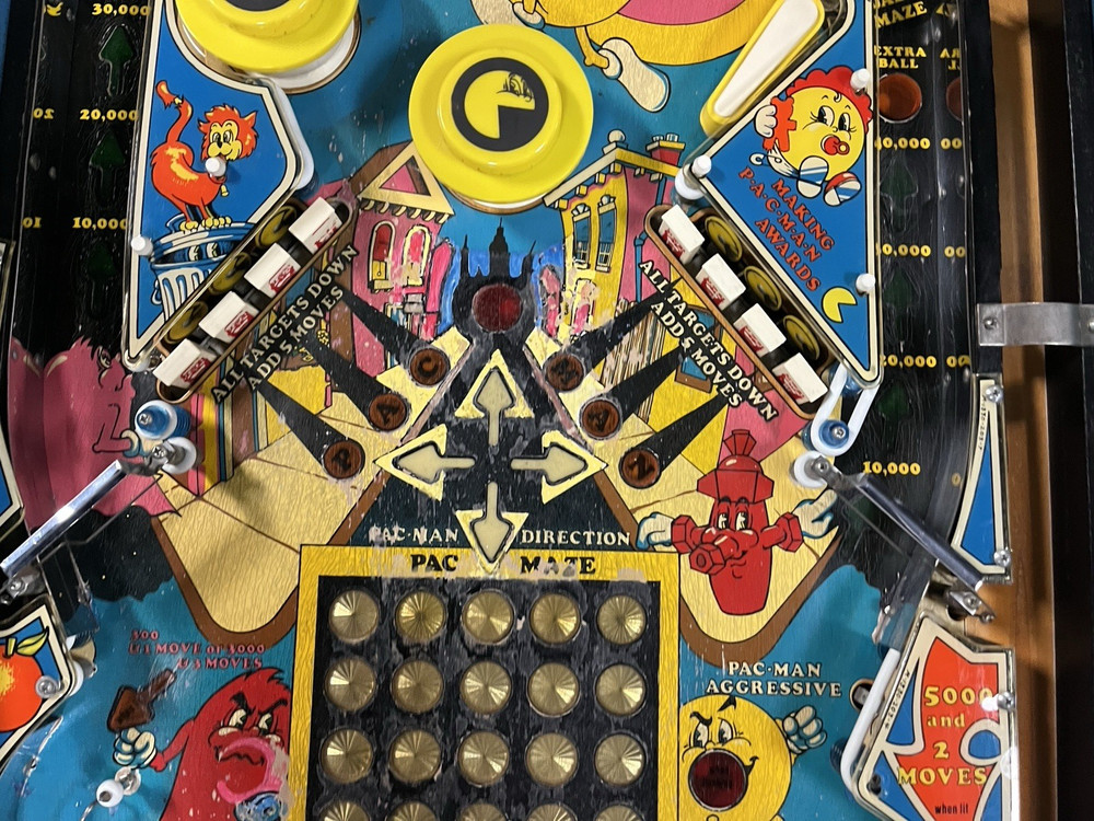 1982 BALLY MR AND MRS PACMAN PINBALL MACHINE PROF TECHS PLAYS GREAT