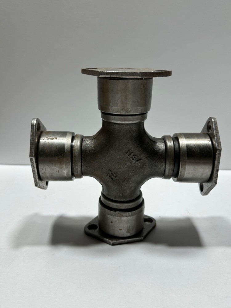 NEW NEAPCO 6-0676 U-JOINT